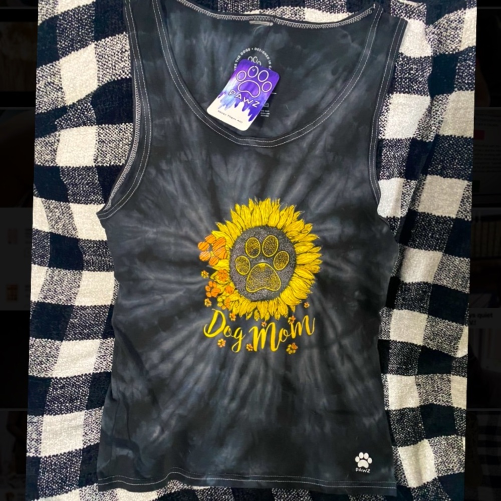 Dog Paws Dog Mom shirt